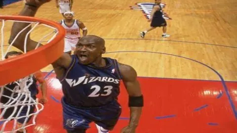 杜蘭特21分10板，布克27分9助，勇士连败四场库里状态不佳