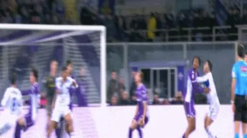 曼联球星多尔古腿筋重伤，赛季恐中断长达两月！